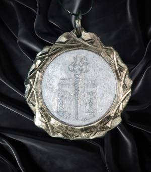 24 base medalla vertical recuperado bis