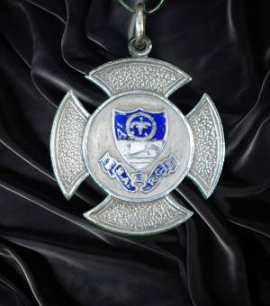 8 base medalla vertical recuperado bis